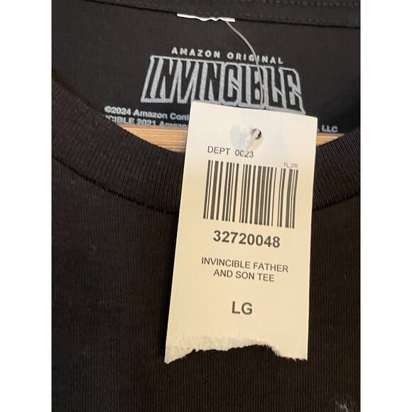 Hot Topic Father And Son Invincible Black Size Large T-shirt New With Tags - Picture 3 of 5